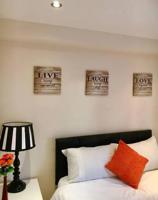 One Bedroom Flat In Central London